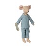 Ratón mediano en pijama