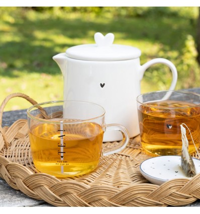 Tetera Blanca con corazón