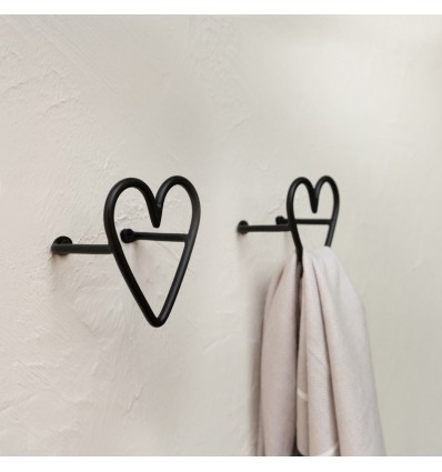 Perchero corazón negro